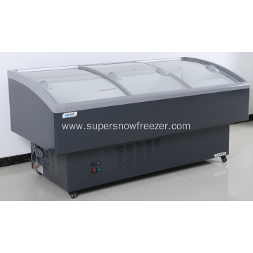 Large capacity island type retail horizontal display freezer